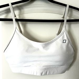 Lorna Jane Sports Bra White. Size: Medium